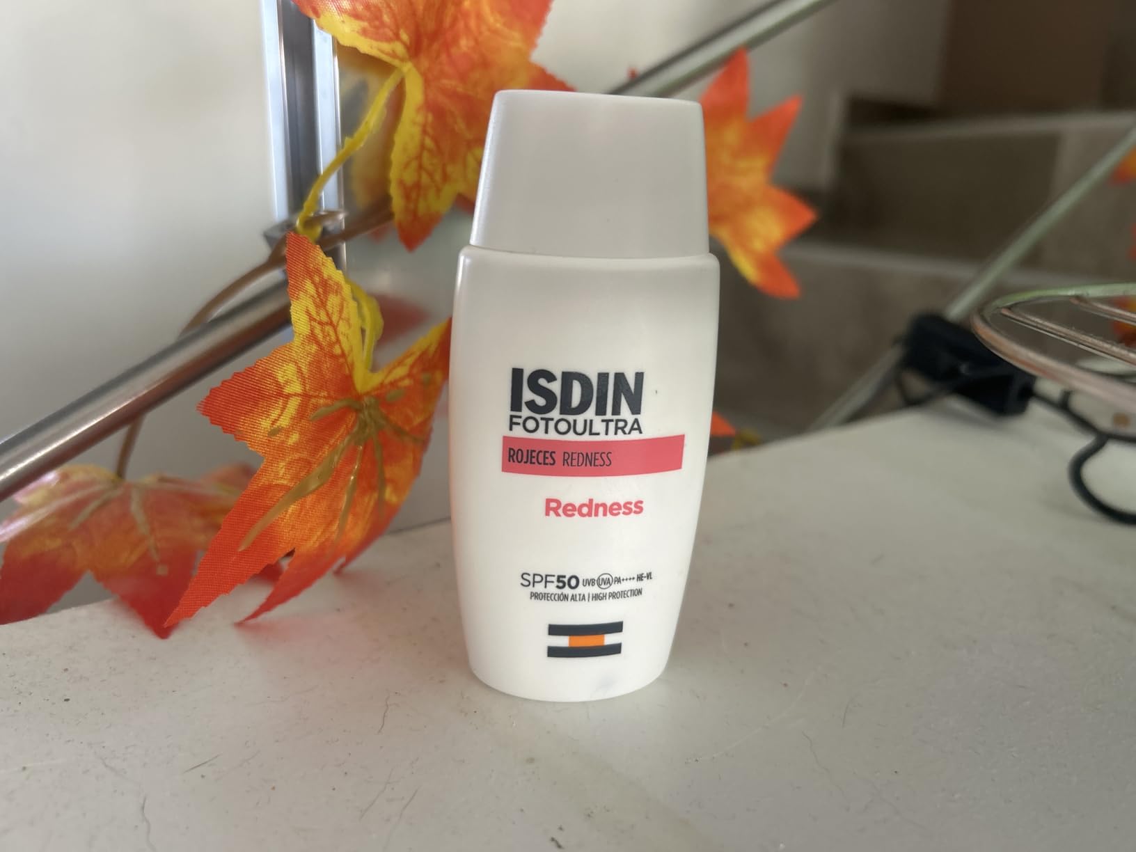 ISDIN Foto Ultra Redness Creme LSF50 50ml bei Rötungen