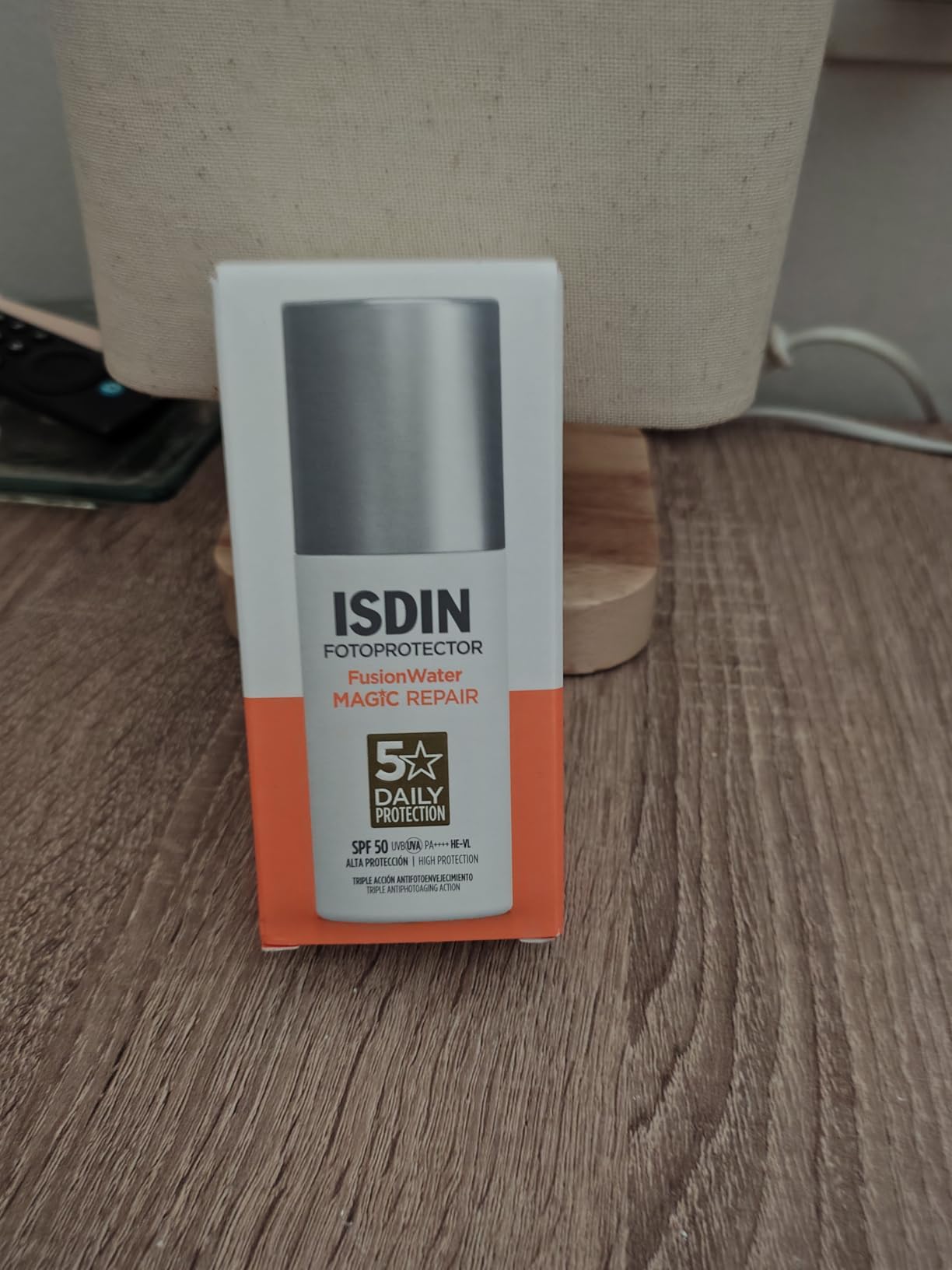 ISDIN FotoUltra Age Repair Sonnencreme LSF 50 FW Make-up