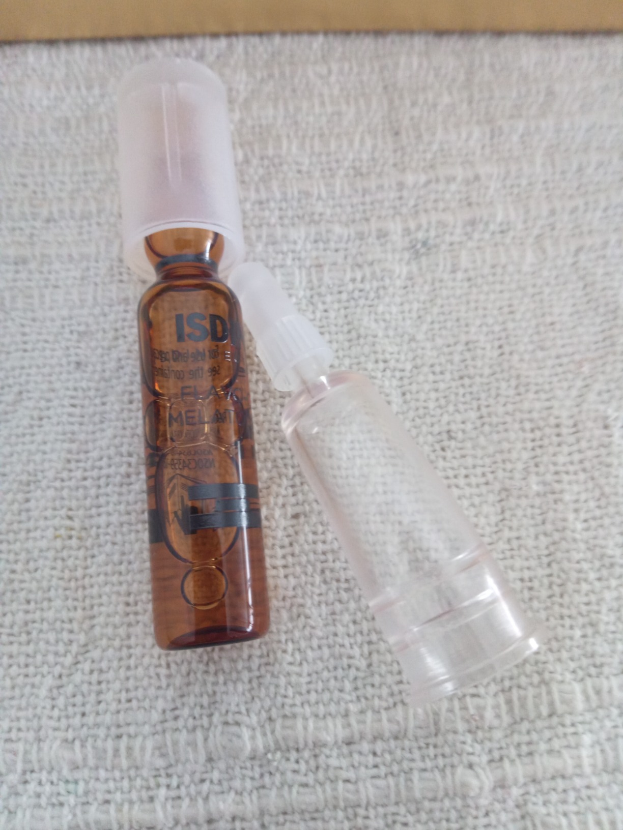 ISDIN Isdinceutics Flavo-C Melatonin Nachtserum 60ml Anti-Aging