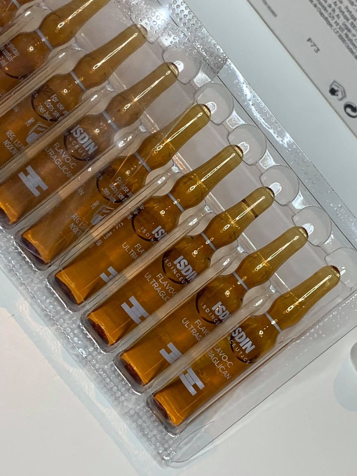 ISDIN Isdinceutics Flavo-C Ultraglican Serum 10 Ampullen Vitamin C