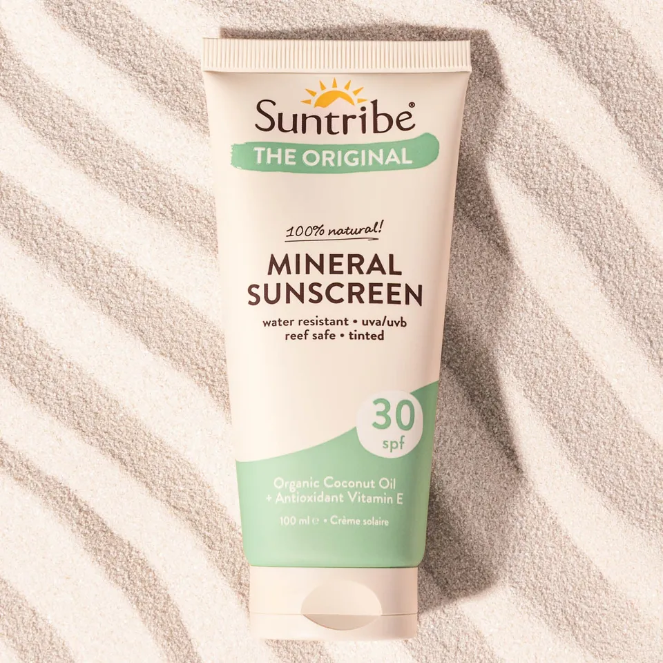 Suntribe Tinted Sonnencreme LSF 30 mineralisch getönt