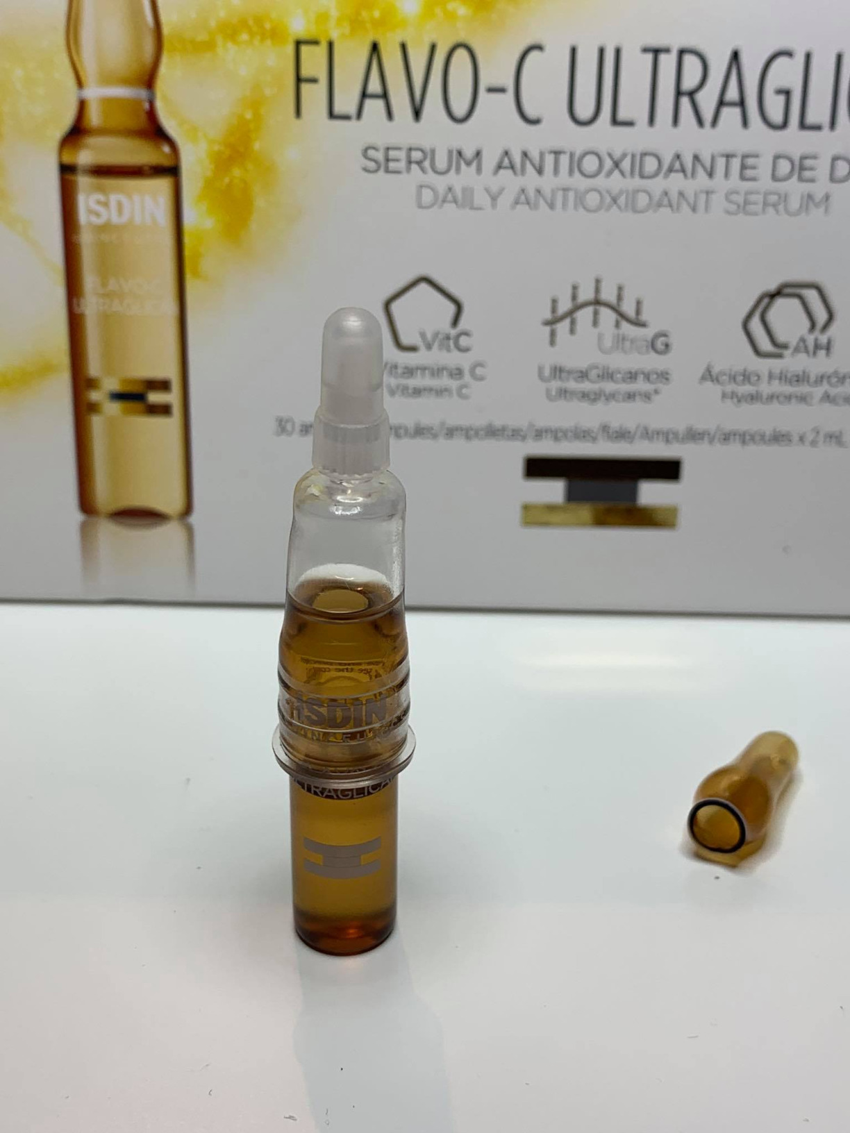 ISDIN Isdinceutics Flavo-C Ultraglican Serum 10 Ampullen Vitamin C
