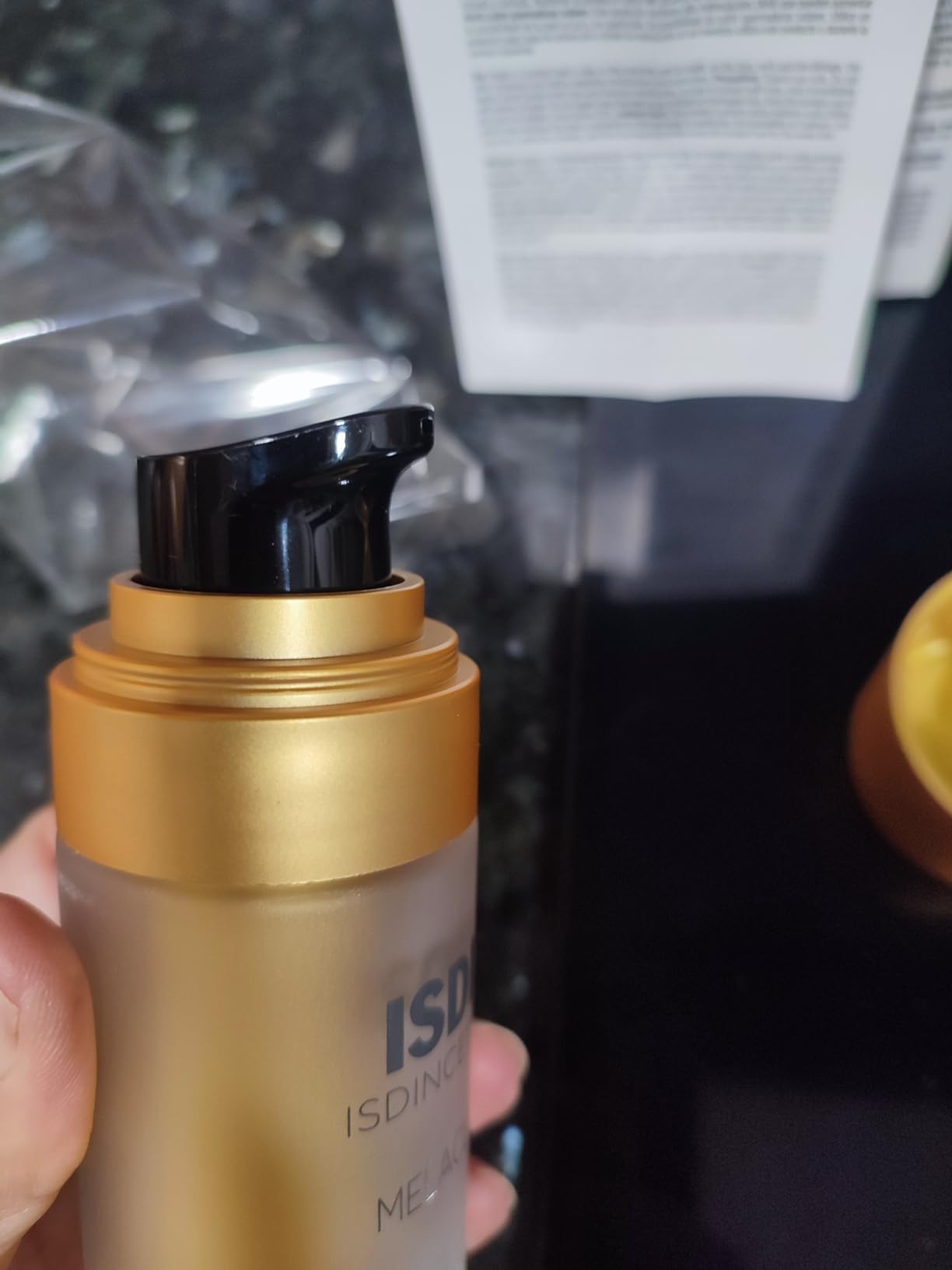 ISDIN Isdinceutics Melaclear Gesichtsserum 30ml gegen Flecken