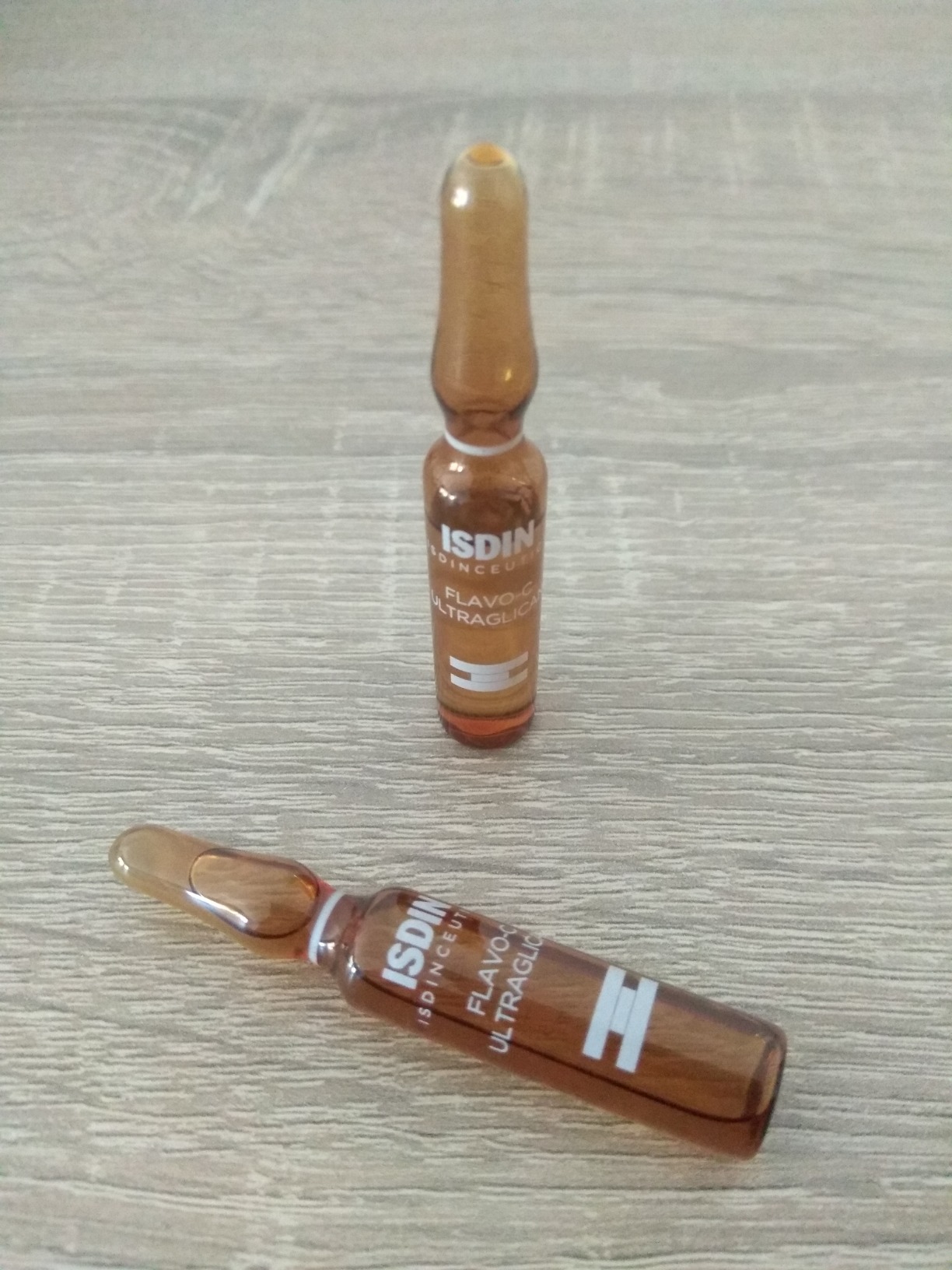 ISDIN Isdinceutics Day&Night Flavo-C Serum-Ampullen 20 Stück Vitamin C